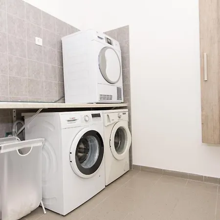 Apartment Piramida