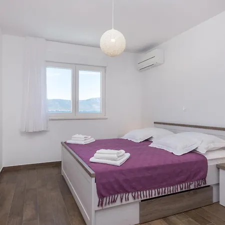 Apartment Piramida *