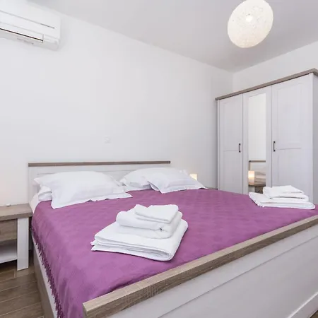 Piramida Apartment